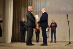 В День добровольца в Кадоме наградили около ста волонтеров