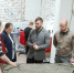 Участники проекта «ГЕРОИ62» Максим Катков и Валерий Бондарь посетили волонтерский центр «Шьем для наших». - RyazPressa.Ru