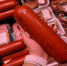 Перемолотые рога и копыта, мяса нет: Росконтроль выявил бренды колбасы, которые лучше не покупать - ProGorod62.Ru
