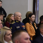 В Рязани вручили дипломы участникам СВО, прошедшим отбор на второй поток программы «ГЕРОИ62» В отборе приняли участие более 260 человек. Претенденты прошли ряд конкурсных испытаний, в том числе тестирование управленческого потенциала, собеседования с экспертами.