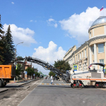 В Рязани приступили к капитальному ремонту теплотрассы на улице Радищева В последние годы на этой части теплосети выявлено и устранено значительное количество повреждений. В зоне капитального ремонта есть участки, где ремонт не проводился более 30 лет. В связи с большим износом было принято решение о выполнении капитального ремонта на всем участке.