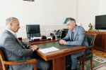 Аркадий Фомин встретился с участником региональной кадровой программы «Герои62» Константином Пановым