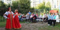 Во дворе дома №64 корпус 2 на Первомайском проспекте прошел праздник для жителей - Единая Россия