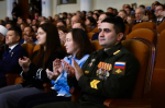 В Самаре губернатор Федорищев поздравил с Днем народного единства жителей и вручил награды