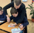 Курсанты помогают писать письмо. - Академия ФСИН России