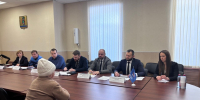 Единороссы продолжают активно взаимодействовать с населением через личные приемы - Единая Россия