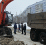 В Сасове сотрудники ЖКХ устраняют порыв водопроводной трубы - RyazPressa.Ru