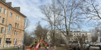 В Рязани провели субботник на детской площадке - ИА Малая Родина