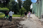 Антон Астафьев оценил ремонт двора по ул. Чкалова