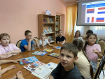 В детских библиотеках отметили День Государственного флага России