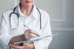 doktor-s-medicinskim-zakluceniem-min